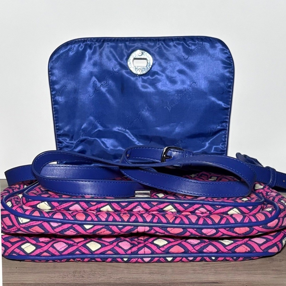 Vera Bradley Turnlock Crossbody Bag Katalina Pink Diamonds Pattern - Picture 5 of 8